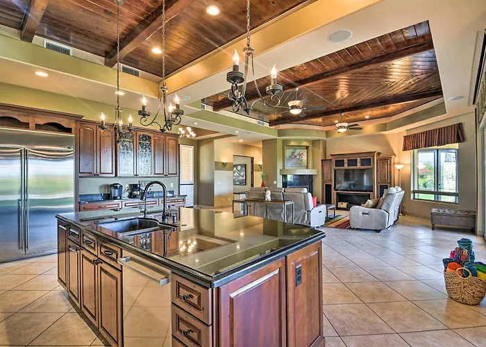 East Desert And Mountain Views 5br Pool