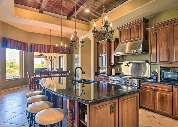 East Desert And Mountain Views 5br Pool Holiday home Mesa