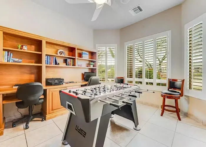 East Desert And Mountain Views 5br Pool Holiday home Mesa
