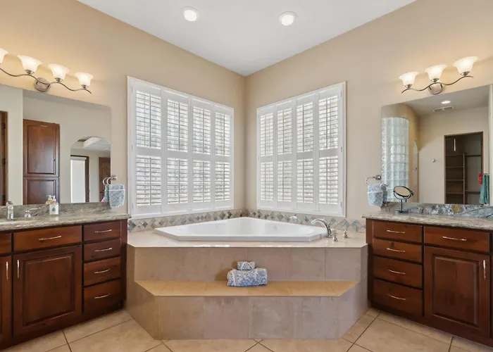 East Desert And Mountain Views 5br Pool * Mesa