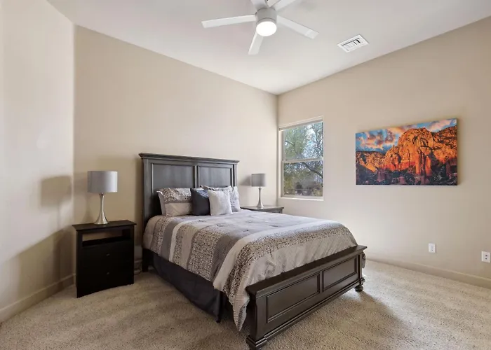East Desert And Mountain Views 5br Pool Holiday home Mesa