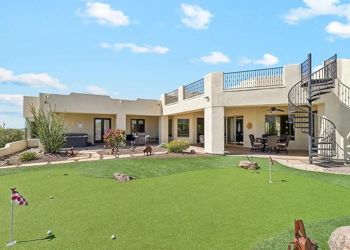 East Desert And Mountain Views 5br Pool Holiday home Mesa